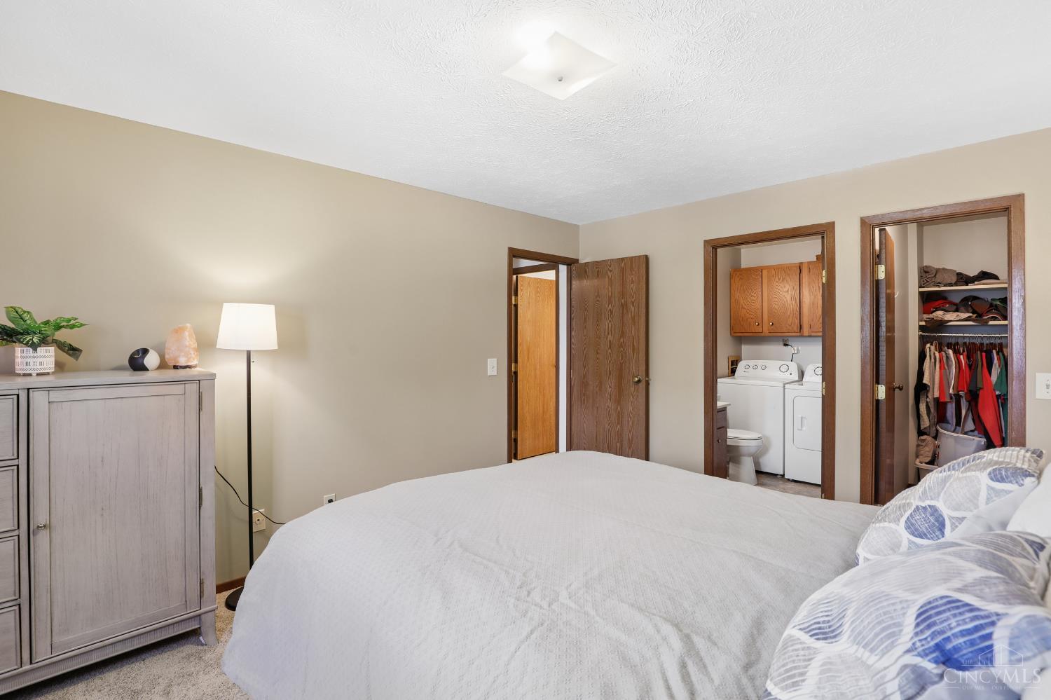539 Davis Road, Unit 8 Cincinnati, OH 45255 - Photo 23 of 29
