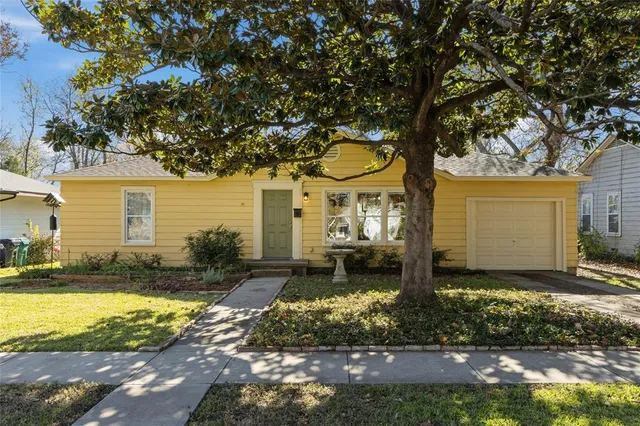 $259,900 | 617 Emery Street, Denton, TX 76201