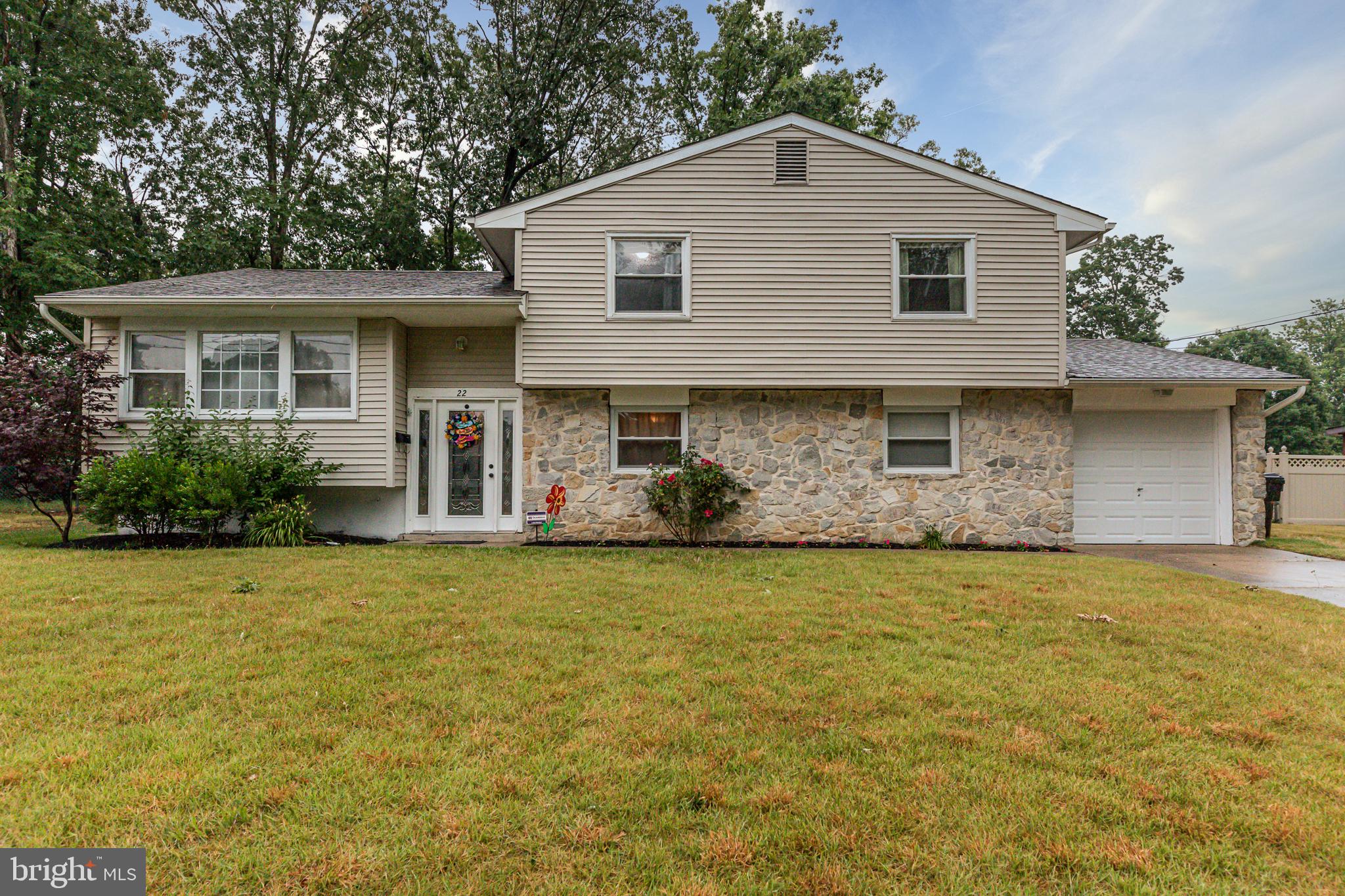 22 Harvard Road Atco, NJ 08004 - Photo 2 of 35 Gallery Image 2