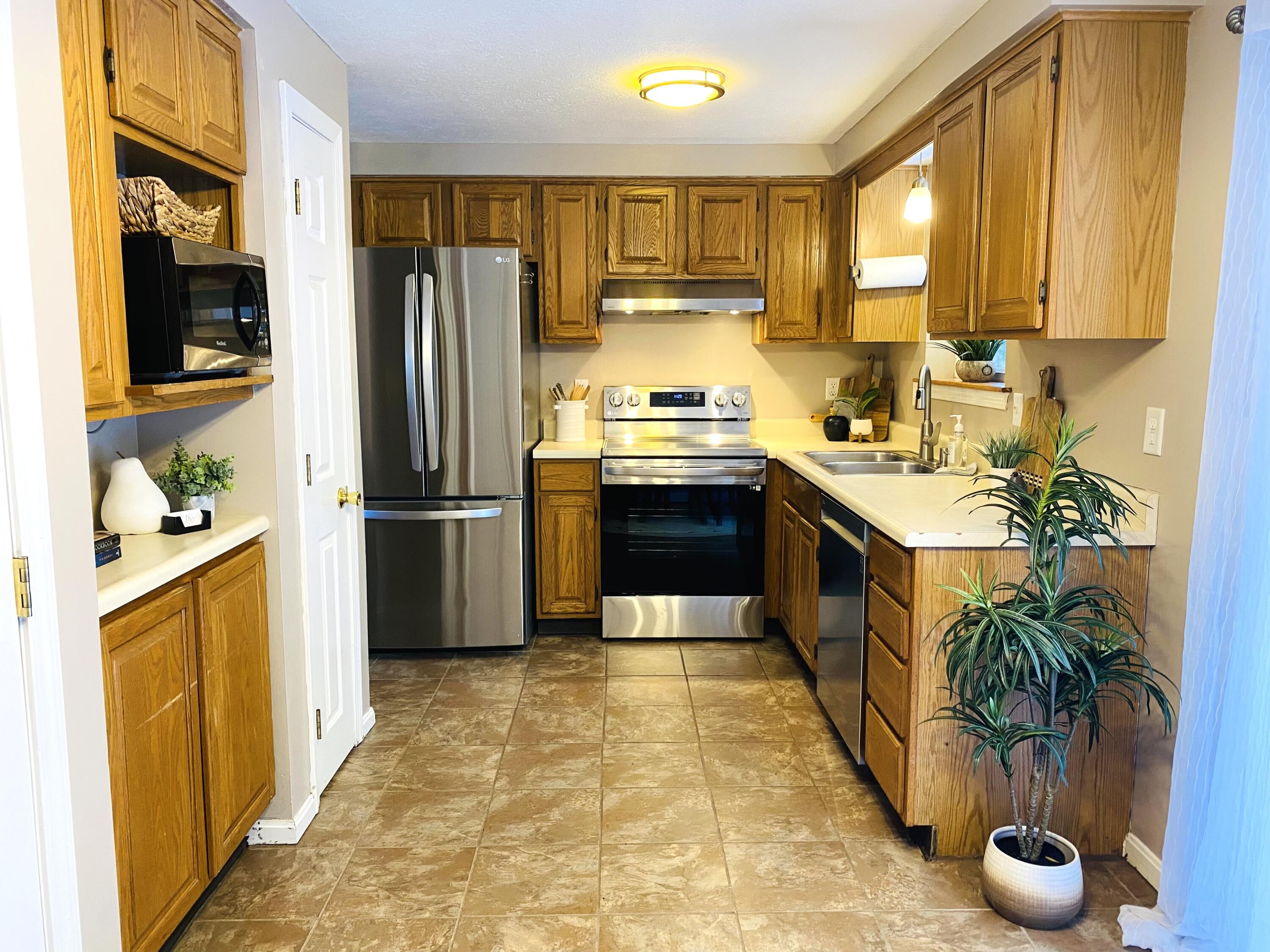 876 River Road Windham, ME 04062 - Photo 16 of 24 28C3CC49-1F83-4050-8044-17759384A30B