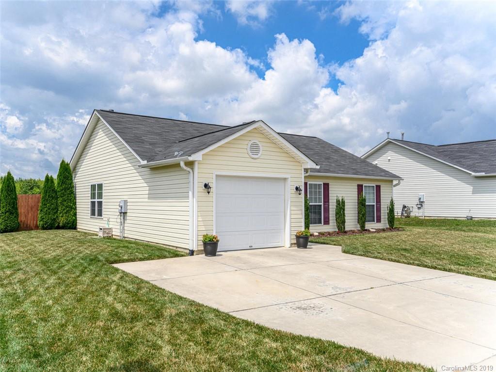 54 Mud Creek Road Fletcher, NC 28732 - Photo 3 of 28 Gallery Image 3