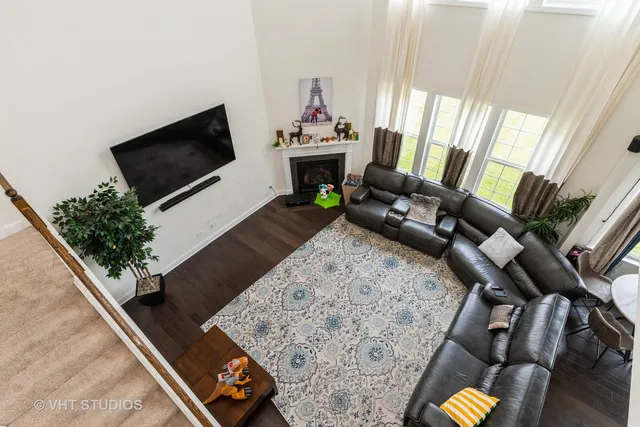 $849,000 | 1 Sherman Court, Hawthorn Woods, IL 60047