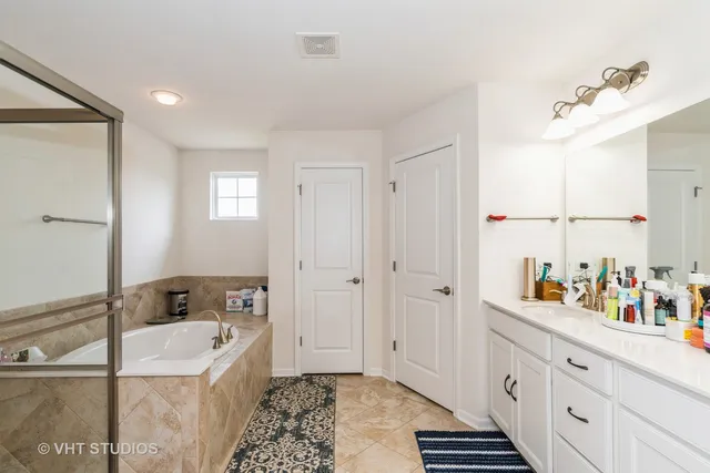 $849,000 | 1 Sherman Court, Hawthorn Woods, IL 60047