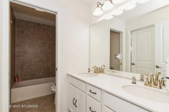 $849,000 | 1 Sherman Court, Hawthorn Woods, IL 60047