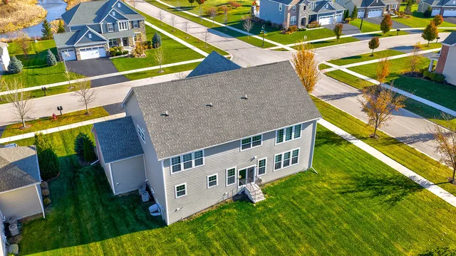 $849,000 | 1 Sherman Court, Hawthorn Woods, IL 60047