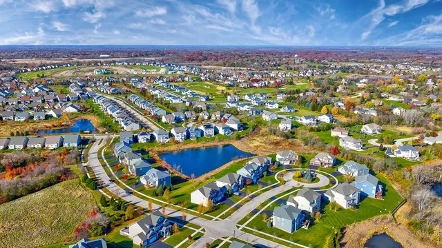 $849,000 | 1 Sherman Court, Hawthorn Woods, IL 60047