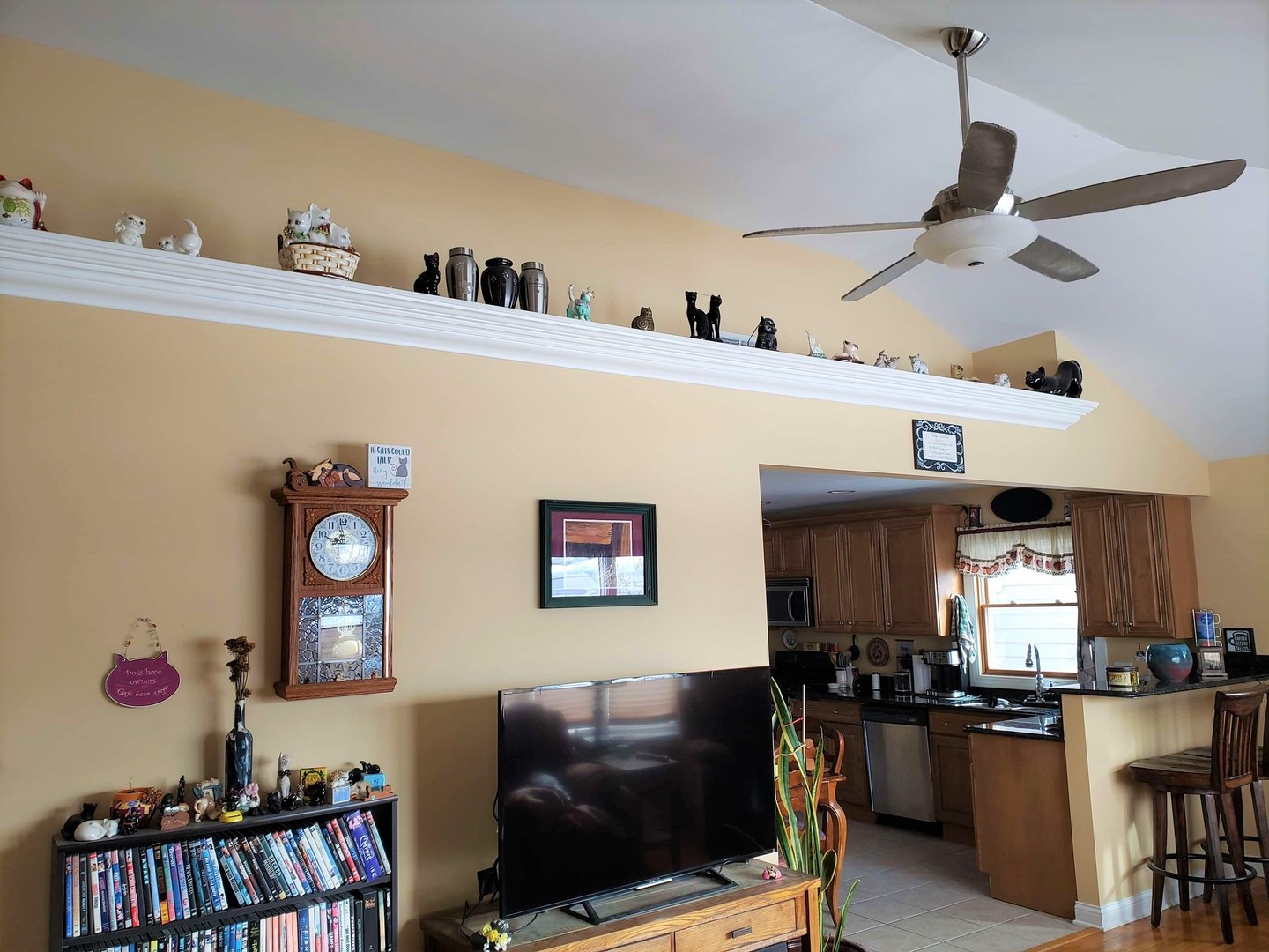 10955 Princess Avenue Chicago Ridge, IL 60415 - Photo 4 of 14