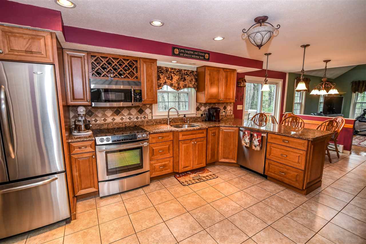 7 Hope Hill Road Derry, NH 03038 - Photo 4 of 14