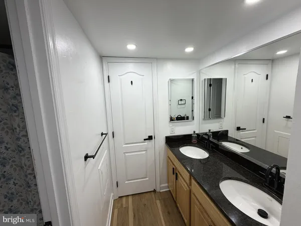$365,000 | 3912 Chesterwood Drive, Unit 3912, Silver Spring, MD 20906