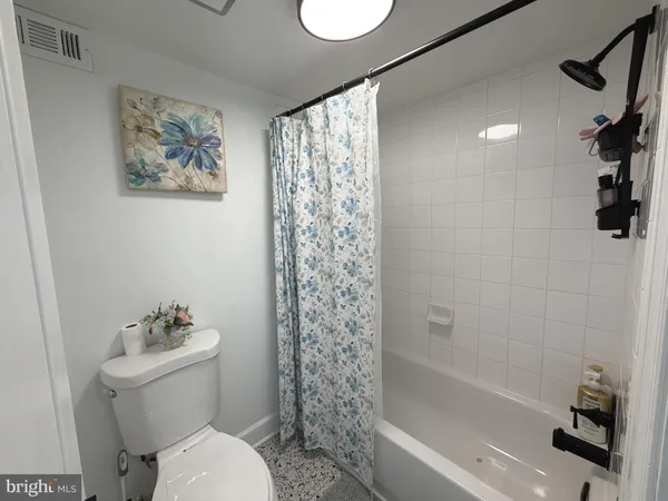 $365,000 | 3912 Chesterwood Drive, Unit 3912, Silver Spring, MD 20906