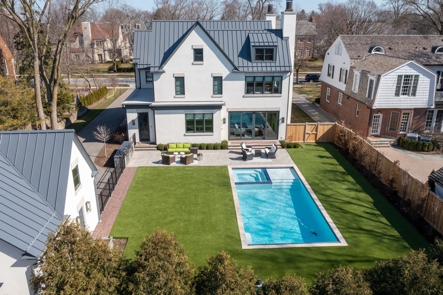 240 Raleigh Road Kenilworth, IL 60043 - Photo 2 of 71