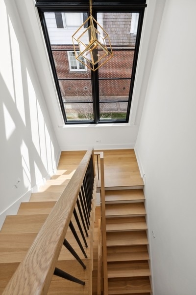 240 Raleigh Road Kenilworth, IL 60043 - Photo 34 of 71 a view of entryway