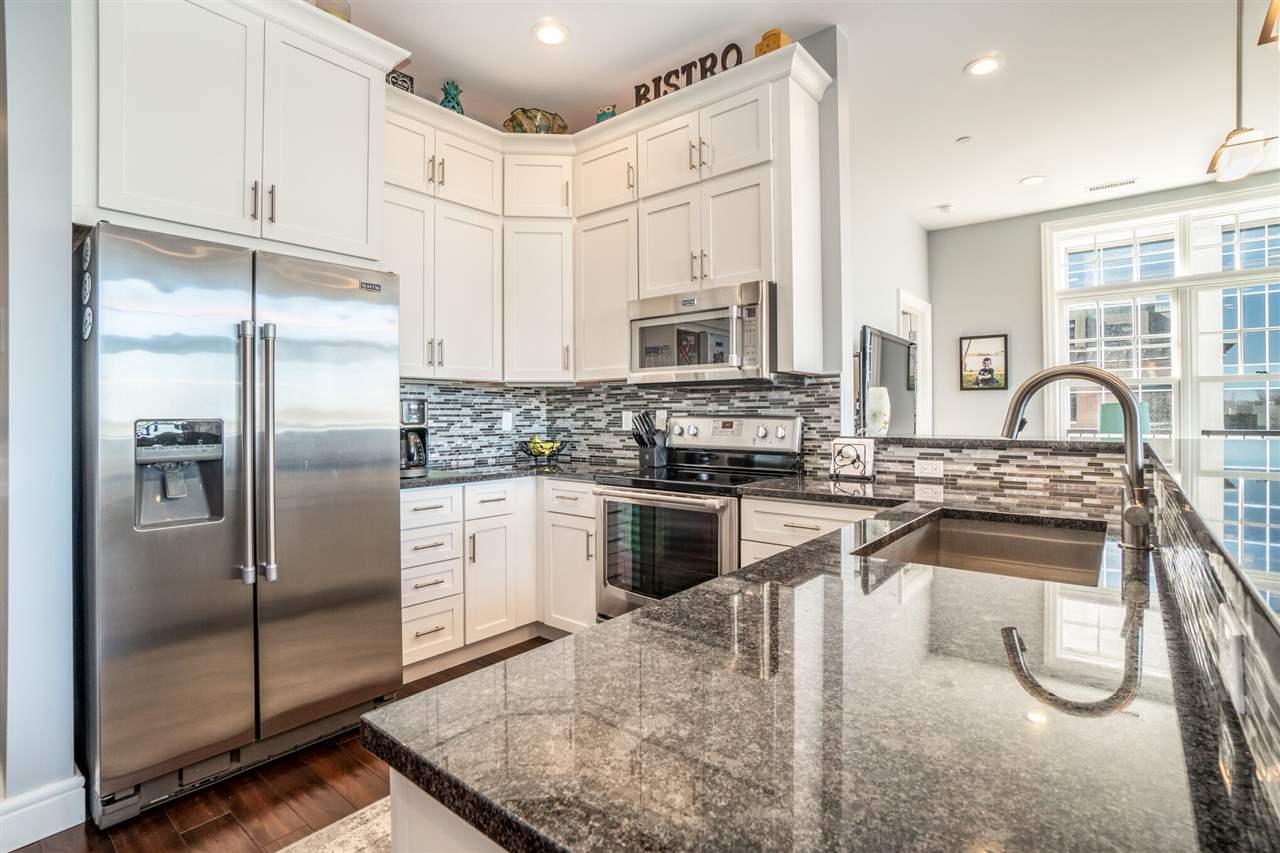 9 East Main Street, Unit 308 Bay City, MI 48708 - Photo 11 of 32 Gallery Image 11
