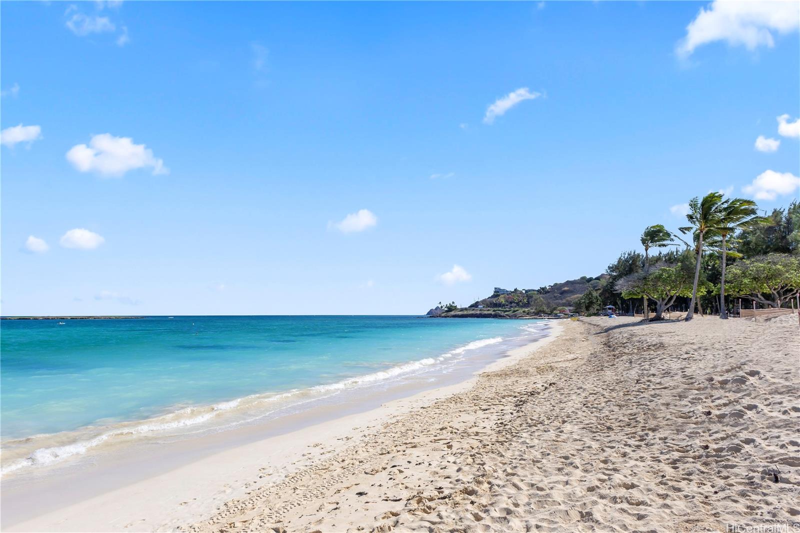 445 Kawailoa Road, Unit 8 Kailua, HI 96734 - Photo 25 of 25 a view of a lake with a beach