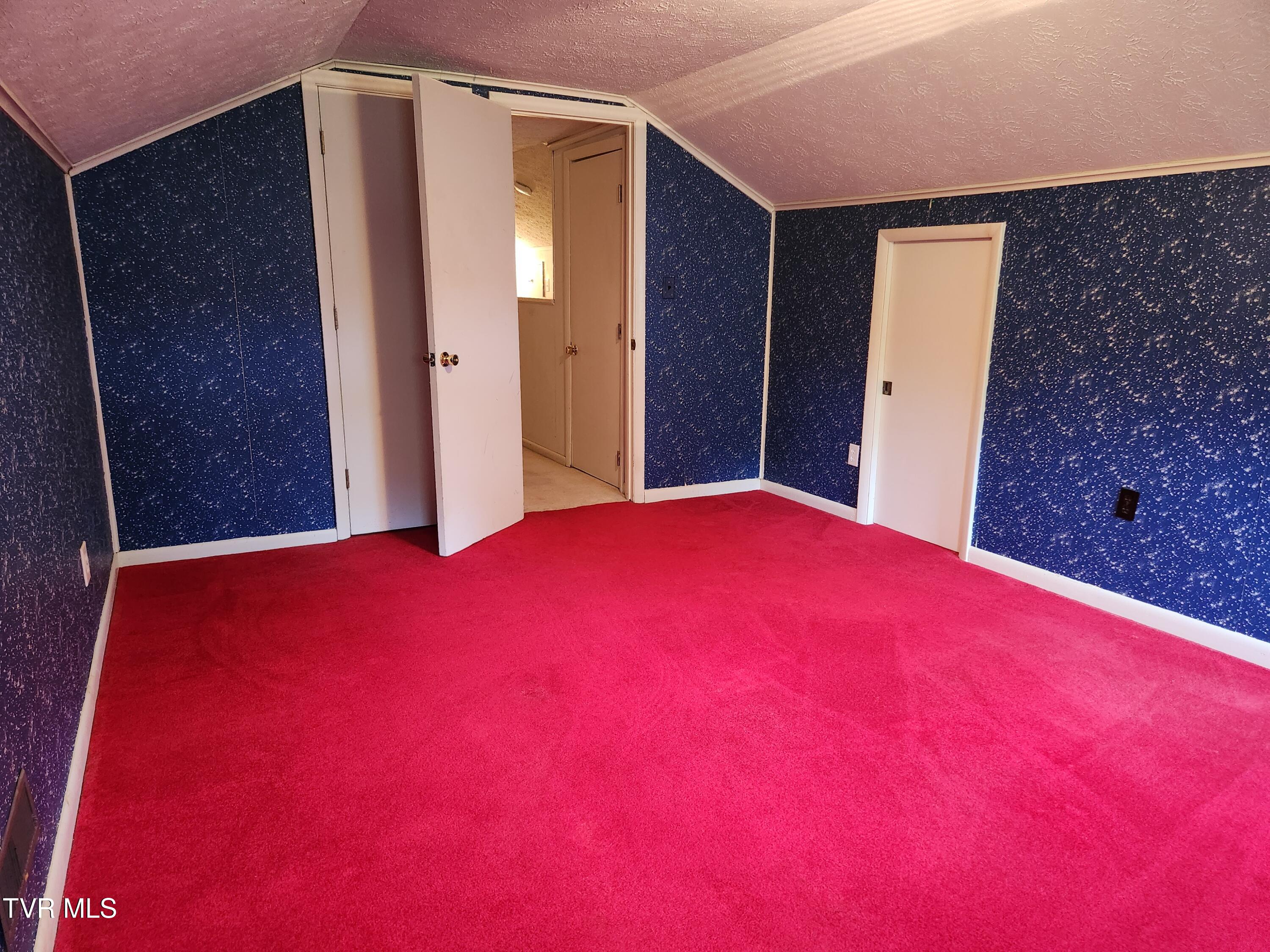 12075 Goose Creek Road Bristol, VA 24202 - Photo 28 of 71 20250523_182628