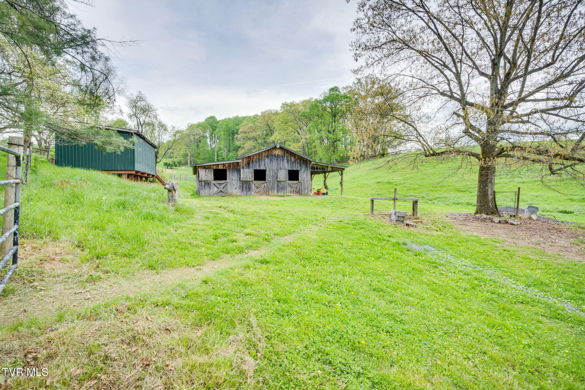 12075 Goose Creek Road Bristol, VA 24202 - Photo 47 of 71 042