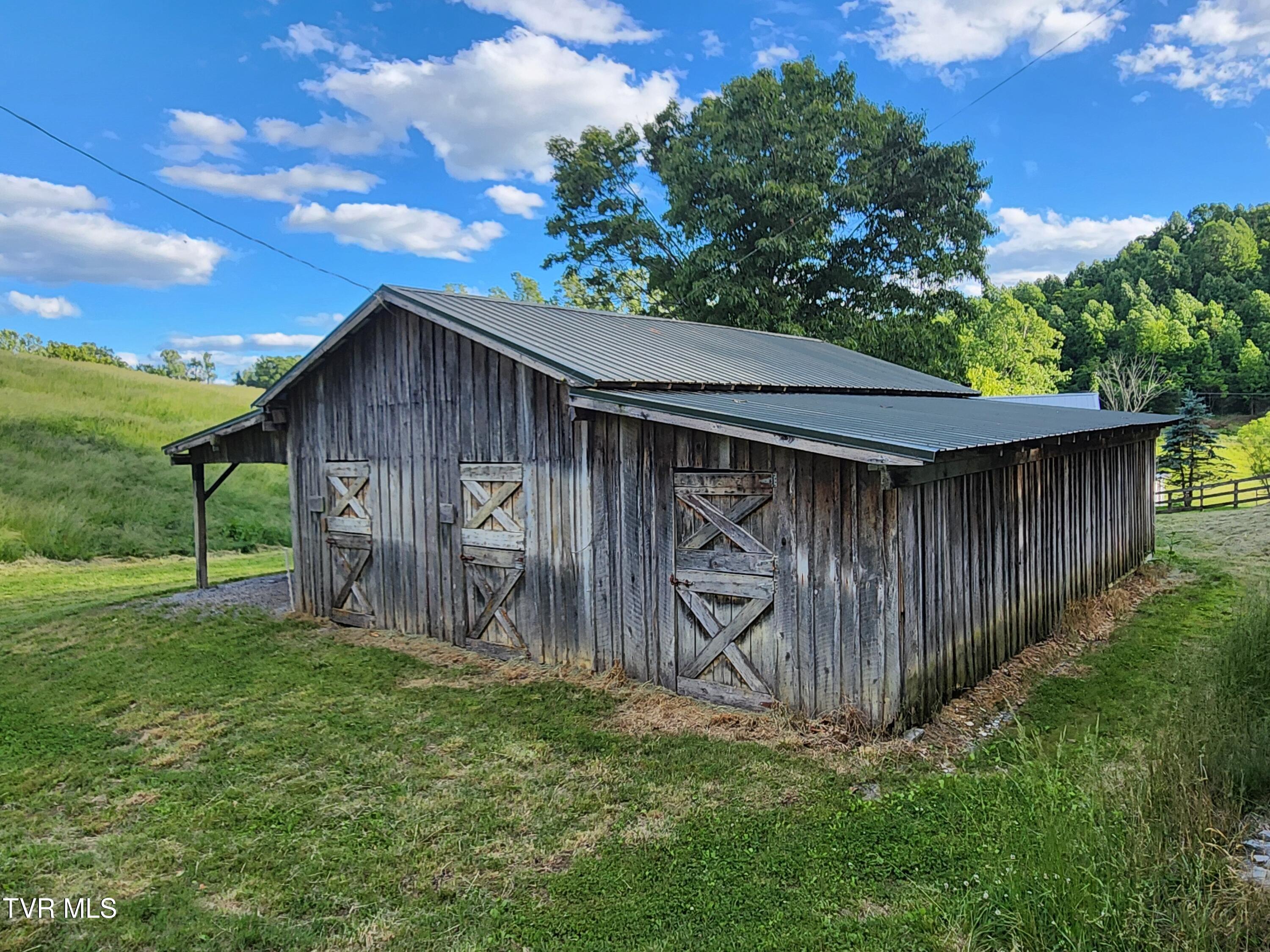 12075 Goose Creek Road Bristol, VA 24202 - Photo 48 of 71 20250523_183803
