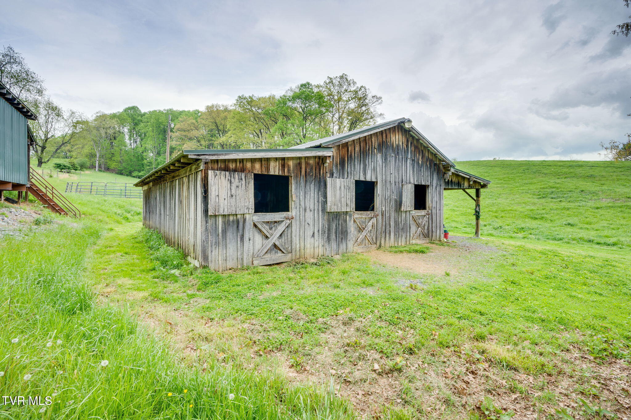 12075 Goose Creek Road Bristol, VA 24202 - Photo 51 of 71 043