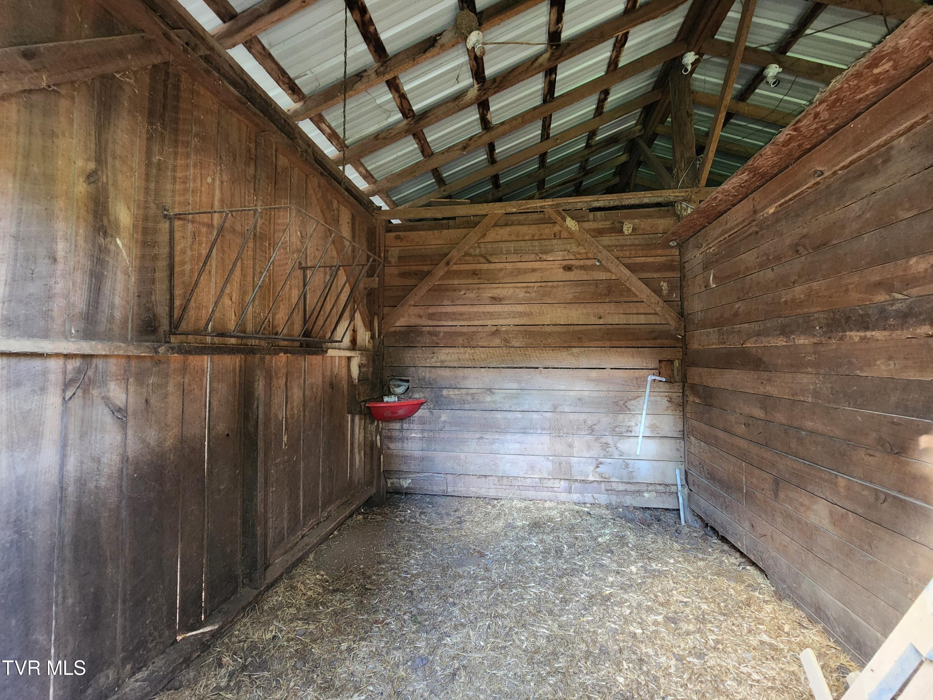 12075 Goose Creek Road Bristol, VA 24202 - Photo 52 of 71 20250523_183408