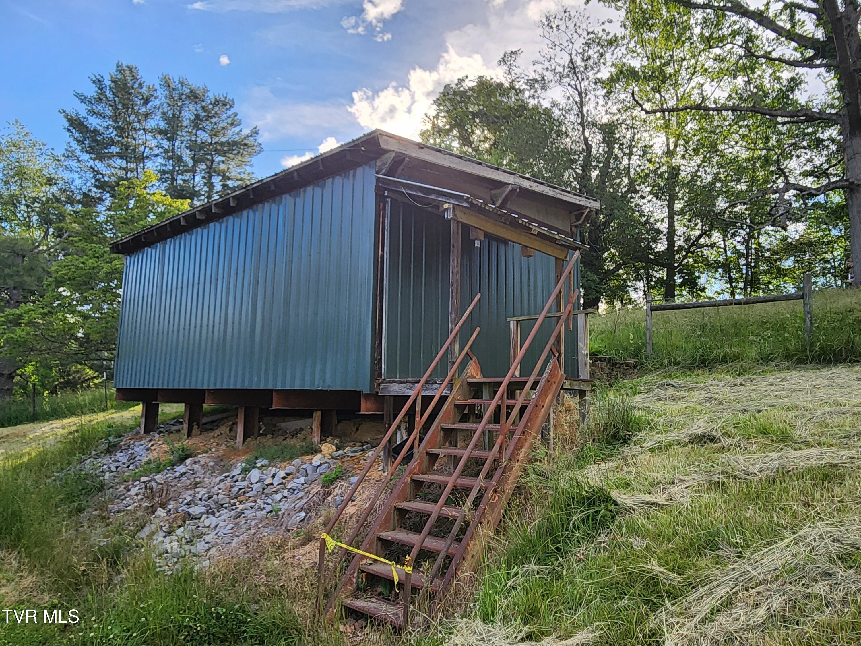 12075 Goose Creek Road Bristol, VA 24202 - Photo 60 of 71 20250523_183638