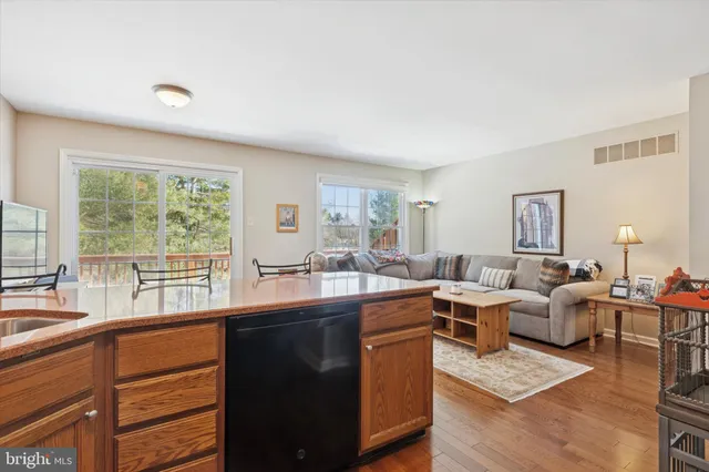 $485,000 | 3703 Columbia Ct Way, Unit 3703, Newtown Square, PA 19073