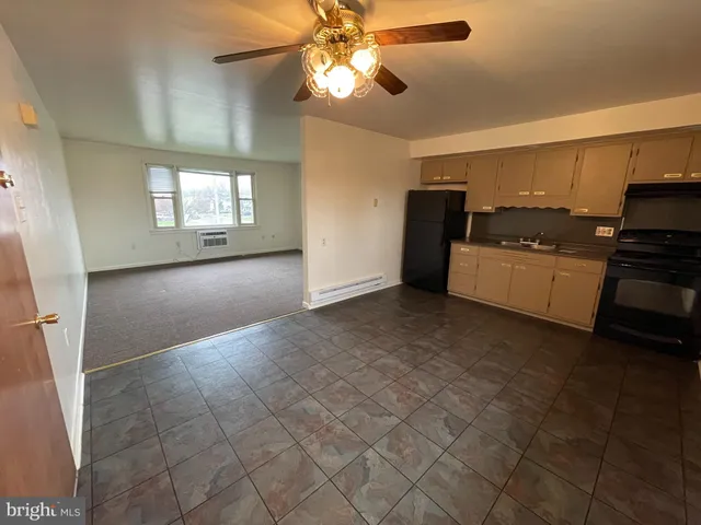 $1,300 | 502 Washington Street, Unit 5B, Shoemakersville, PA 19555