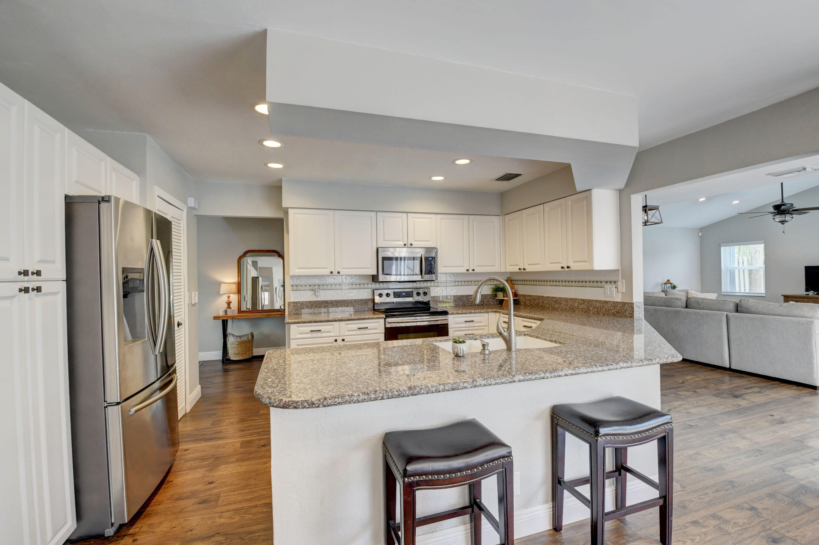 21411 Millbrook Court Boca Raton, FL 33498 - Photo 14 of 66 Kitchen/Snack Bar
