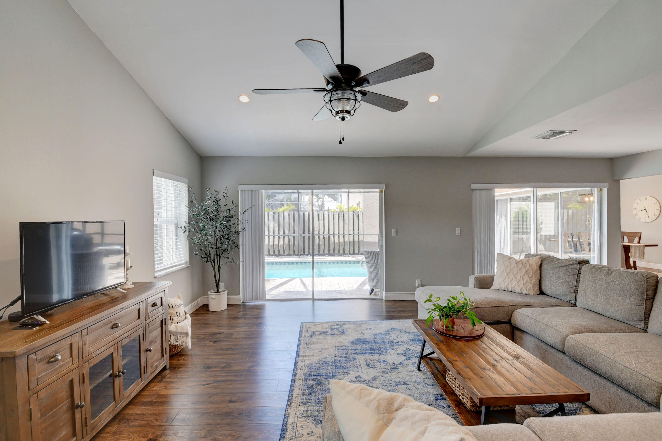 21411 Millbrook Court Boca Raton, FL 33498 - Photo 18 of 66 Living Room