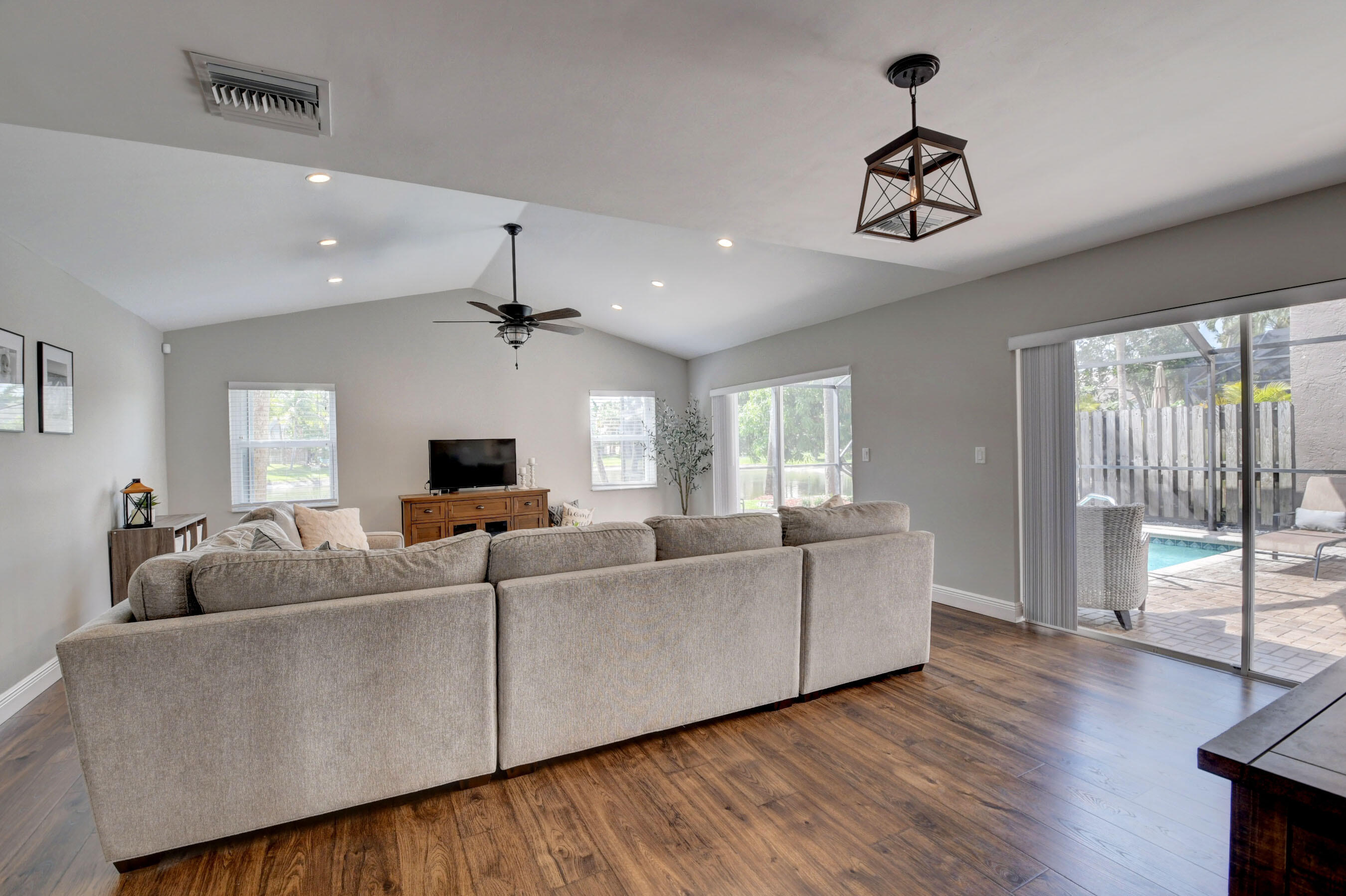 21411 Millbrook Court Boca Raton, FL 33498 - Photo 21 of 66 Living Room