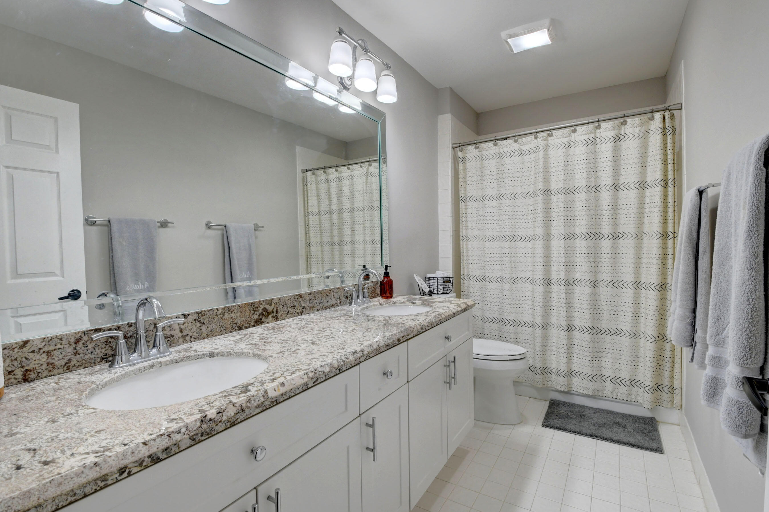 21411 Millbrook Court Boca Raton, FL 33498 - Photo 40 of 66 2nd Bathroom