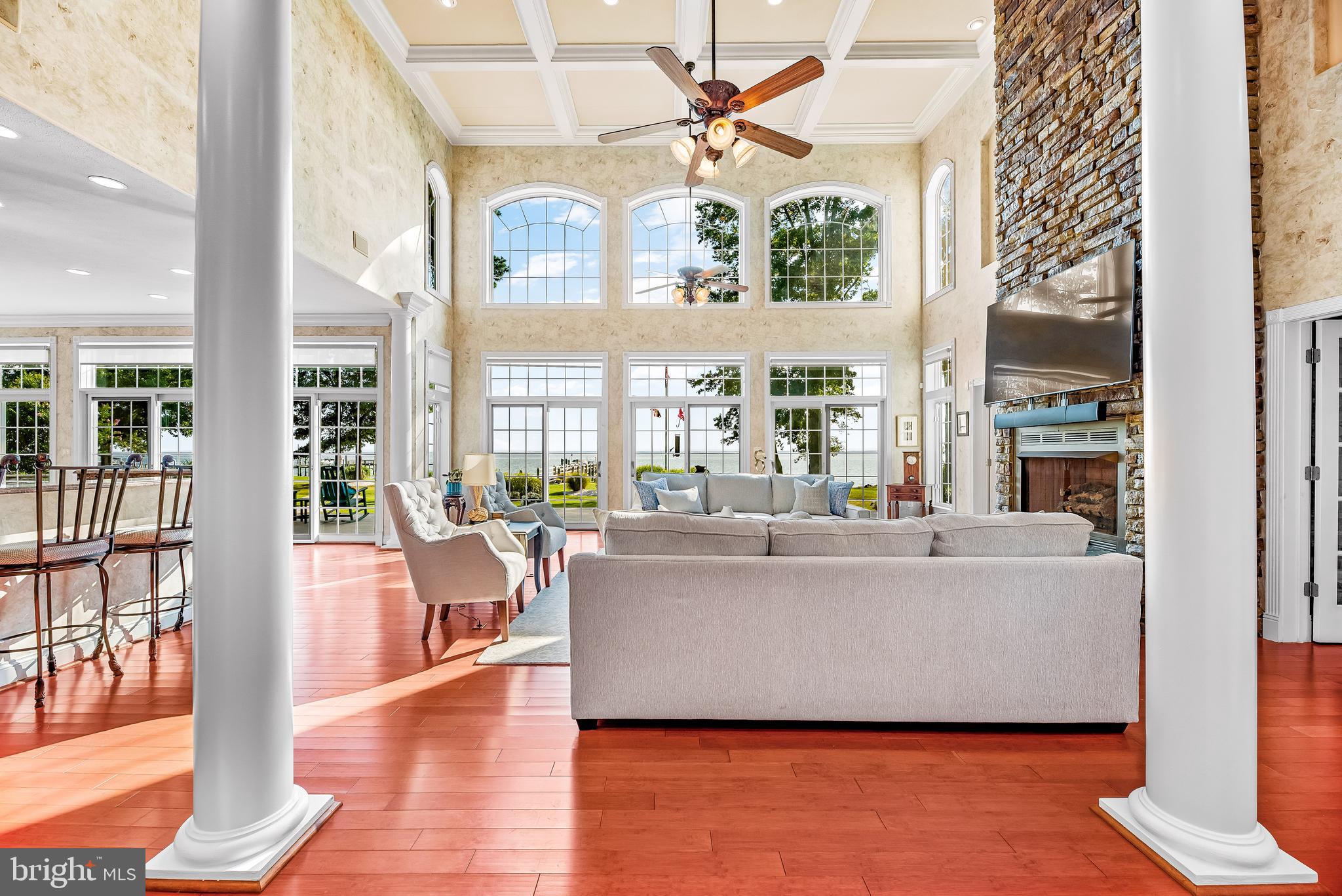 16105 Thomas Road Piney Point, MD 20674 - Photo 19 of 89 Living Room
