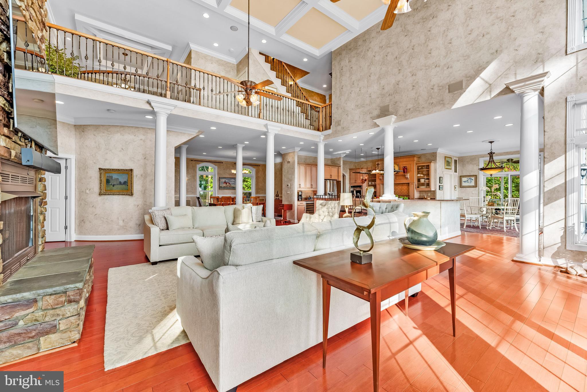 16105 Thomas Road Piney Point, MD 20674 - Photo 24 of 89 Living Room