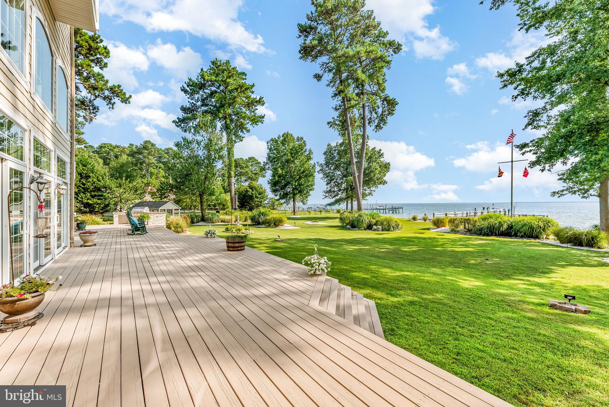 16105 Thomas Road Piney Point, MD 20674 - Photo 7 of 89 Back Deck