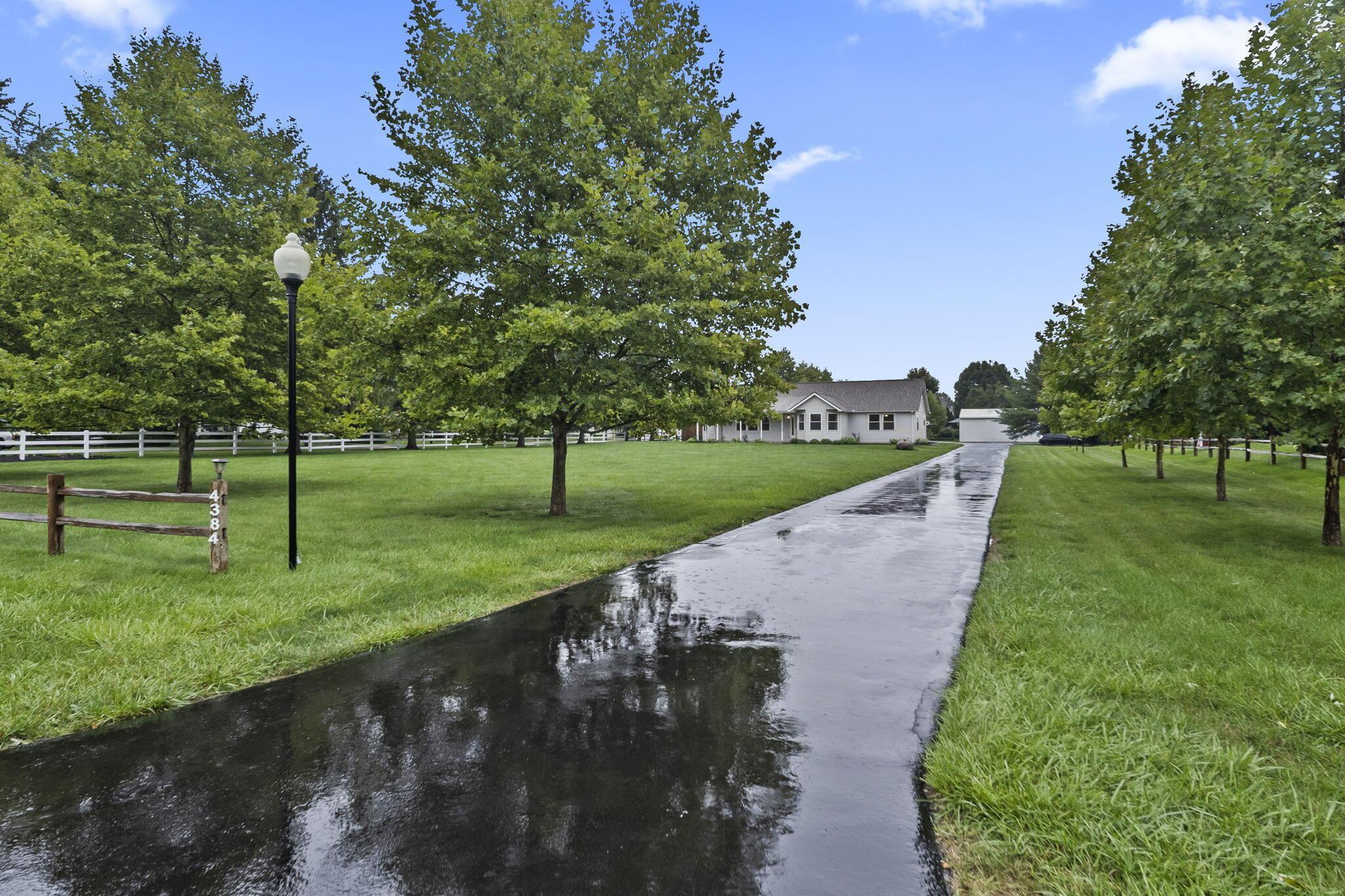 4384 Leppert Road Hilliard, OH 43026 - Photo 76 of 76 Driveway