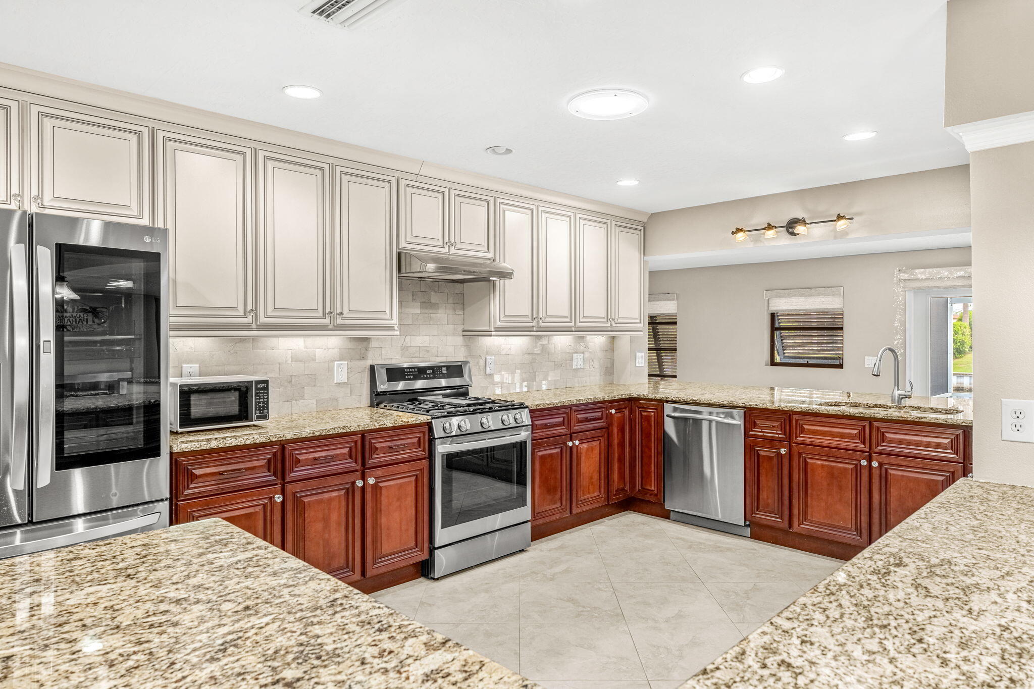 425 Penguin Drive Satellite Beach, FL 32937 - Photo 16 of 60 16-web-or-mls-DSC09022-HDR