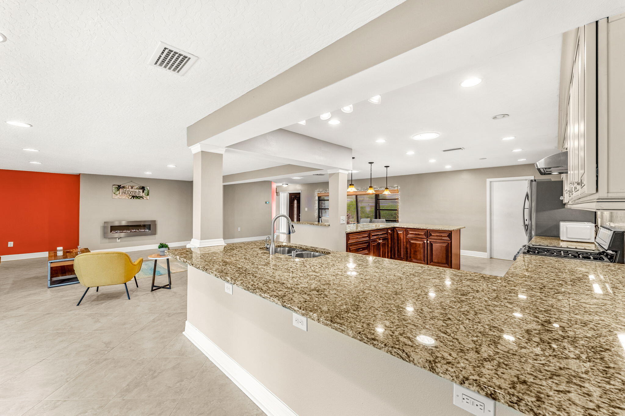 425 Penguin Drive Satellite Beach, FL 32937 - Photo 19 of 60 19-web-or-mls-DSC09037-HDR (2)