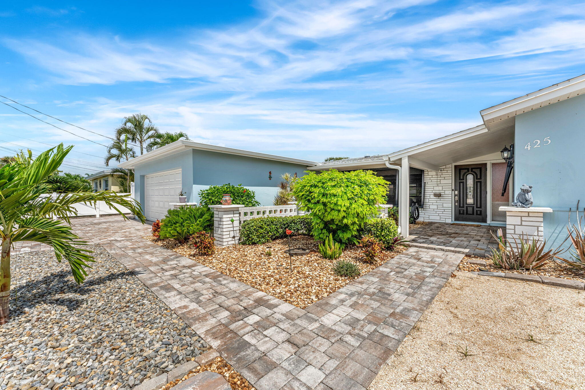 425 Penguin Drive Satellite Beach, FL 32937 - Photo 4 of 60 4-web-or-mls-DSC09199-HDR