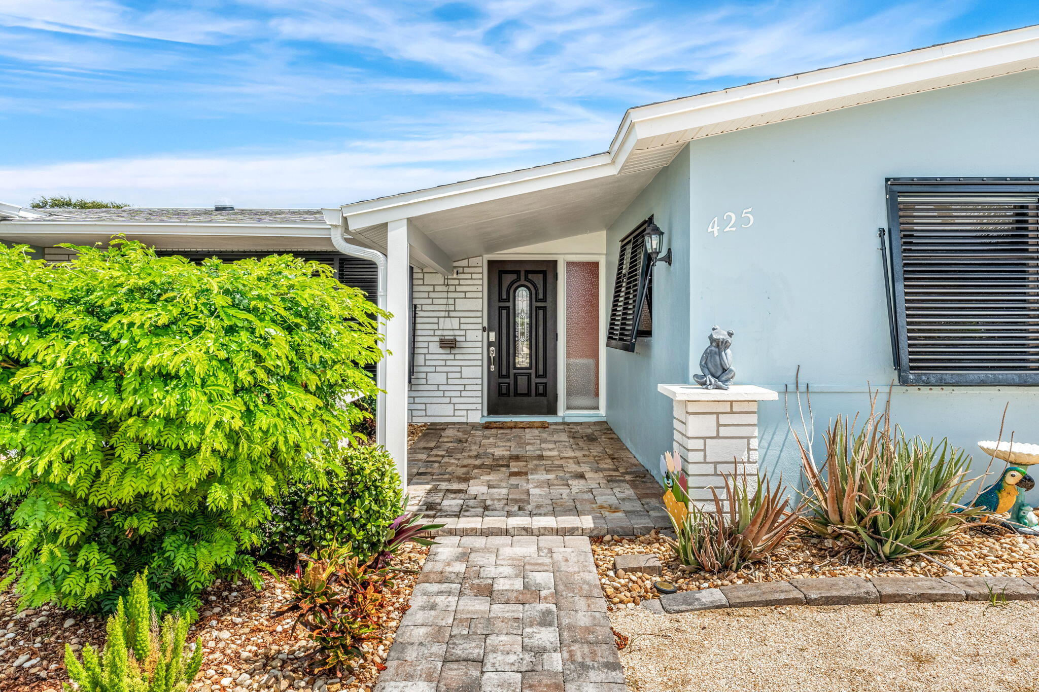 425 Penguin Drive Satellite Beach, FL 32937 - Photo 7 of 60 7-web-or-mls-DSC09189-HDR