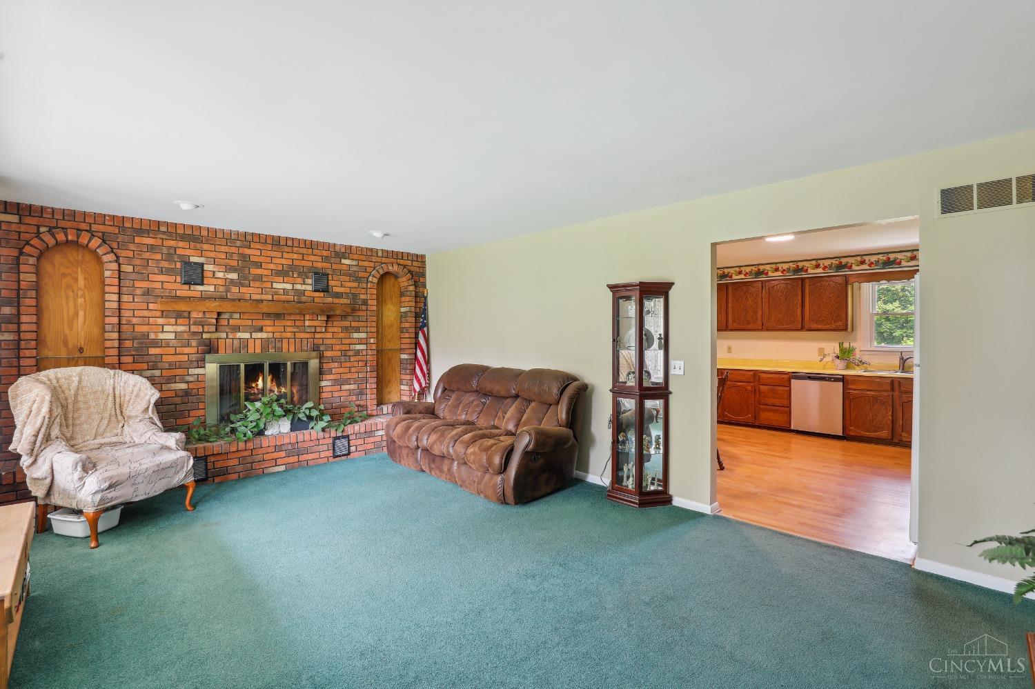 852 Martini Road Cincinnati, OH 45233 - Photo 7 of 28 Gallery Image 7