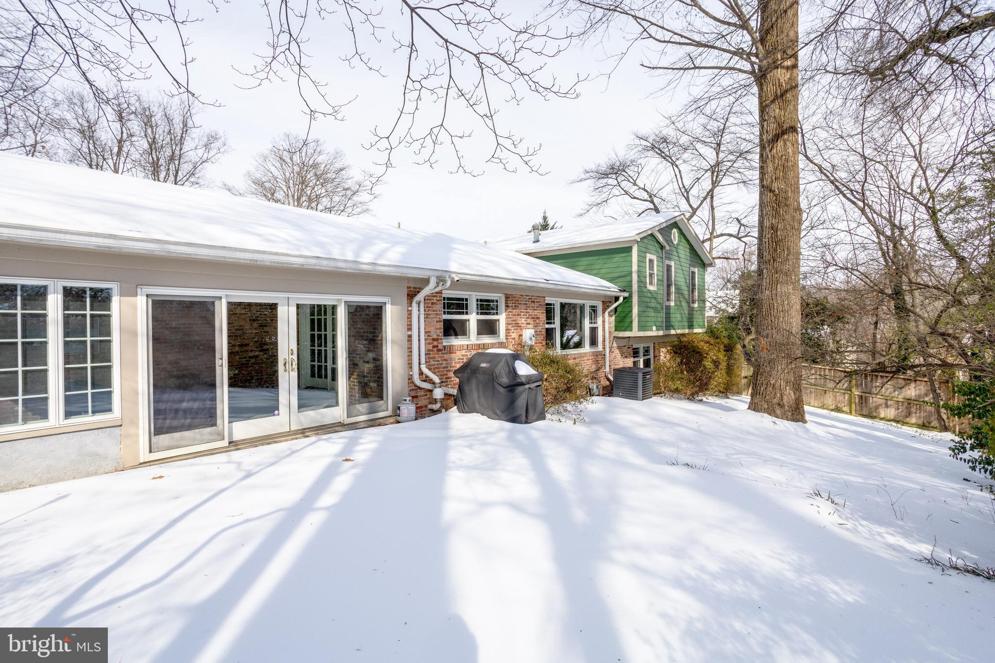 521 Creek Crossing Road Northeast Vienna, VA 22180 - Photo 22 of 63