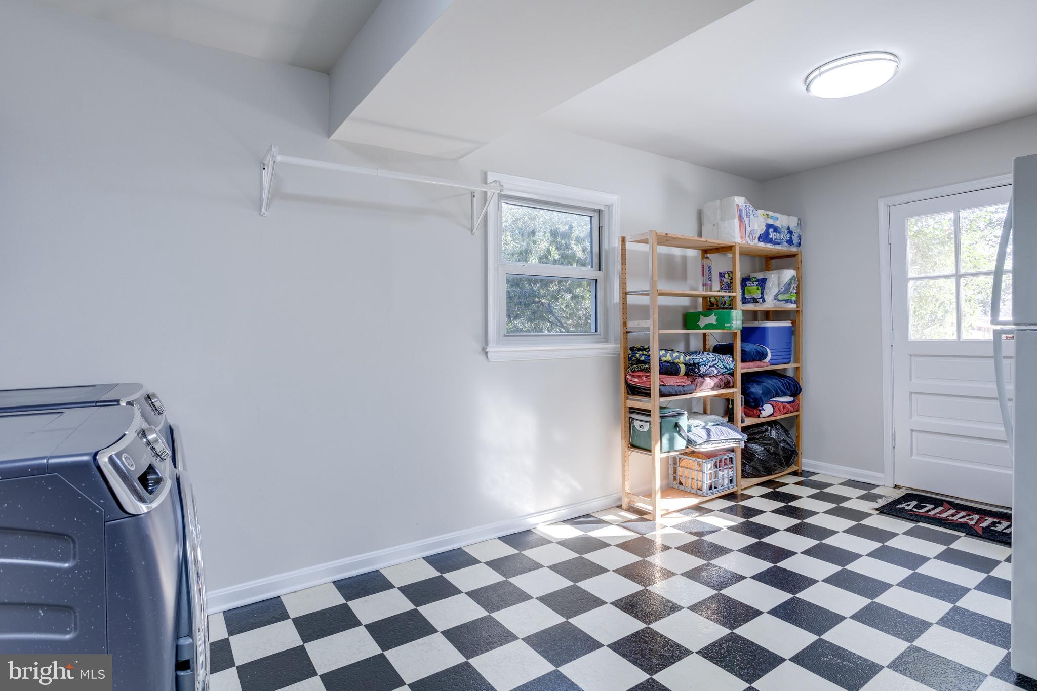 521 Creek Crossing Road Northeast Vienna, VA 22180 - Photo 48 of 63