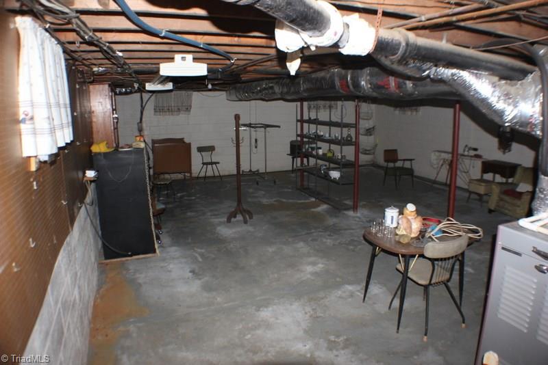 126 Gilley Road Pilot Mountain, NC 27041 - Photo 17 of 27 Gallery Image 17