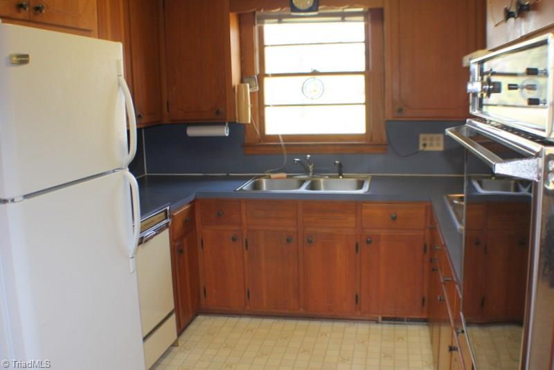 126 Gilley Road Pilot Mountain, NC 27041 - Photo 6 of 27 Gallery Image 6