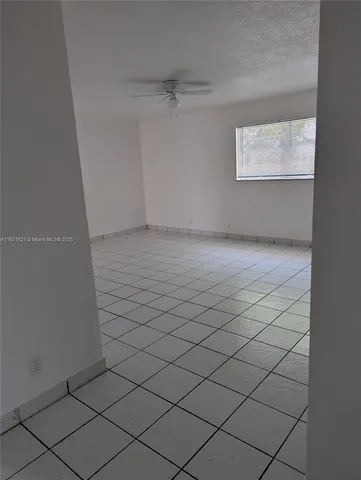 $1,500 | 1830 Sheridan Street, Unit 116, Hollywood, FL 33020