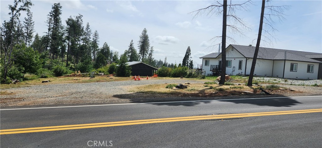 820 Bille Road Paradise, CA 95969 - Photo 16 of 17 a view of street with houses