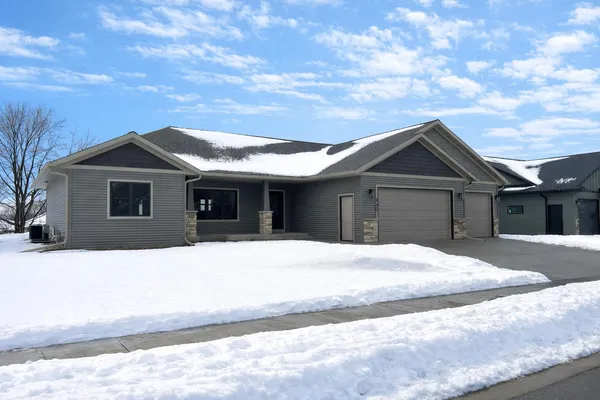 940 Crockett Drive, Holmen, WI 54636