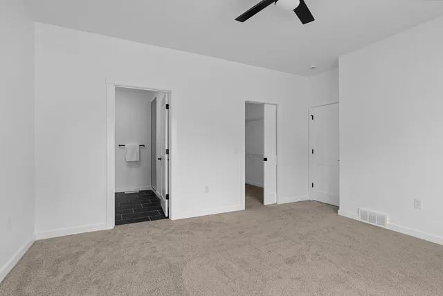 $484,900 | 940 Crockett Drive, Holmen, WI 54636