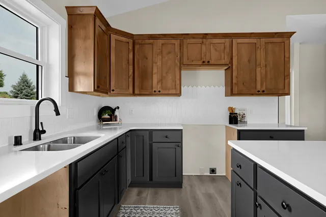 $484,900 | 940 Crockett Drive, Holmen, WI 54636