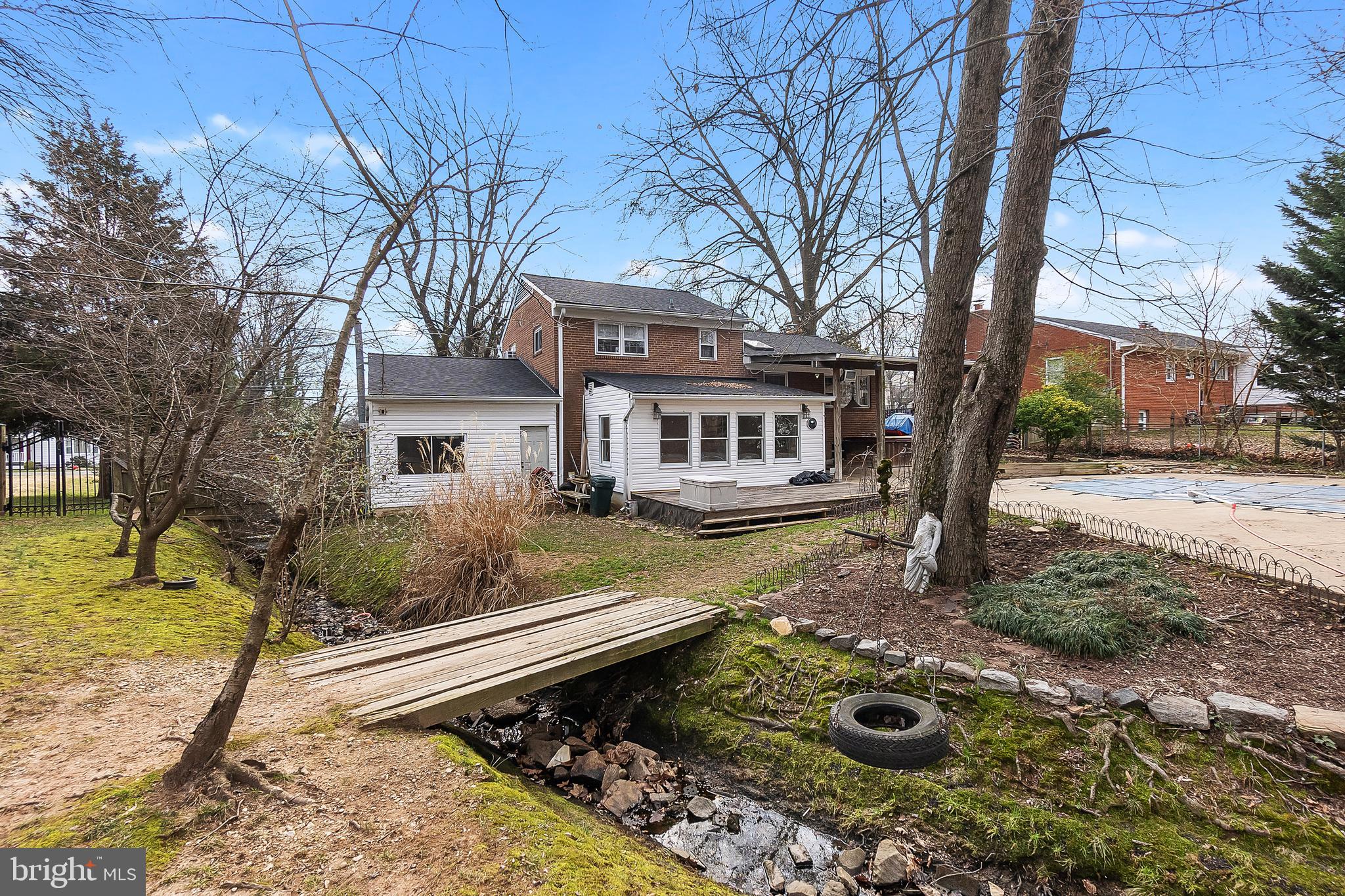 1328 Devils Reach Road Woodbridge, VA 22192 - Photo 11 of 46 Gallery Image 11