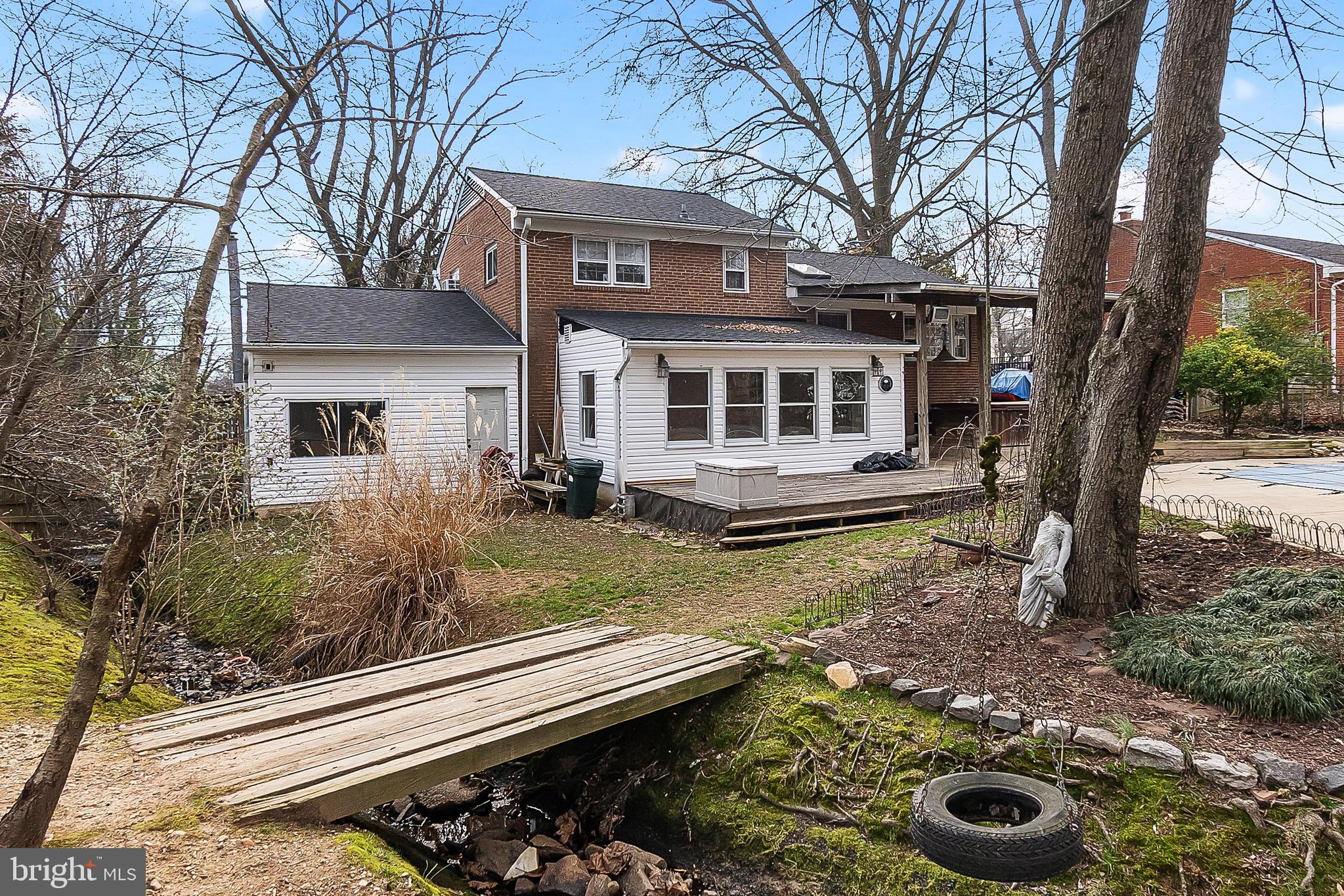 1328 Devils Reach Road Woodbridge, VA 22192 - Photo 12 of 46 Gallery Image 12